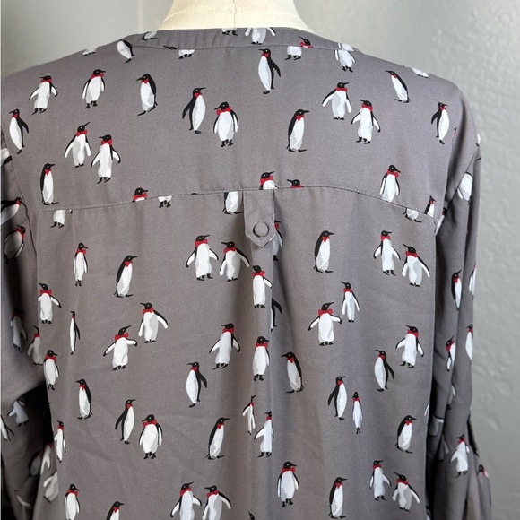Torrid Harper Georgette 3/4 Sleeve  Penguin Print Blouse Plus Size 2X - Picture 5 of 9
